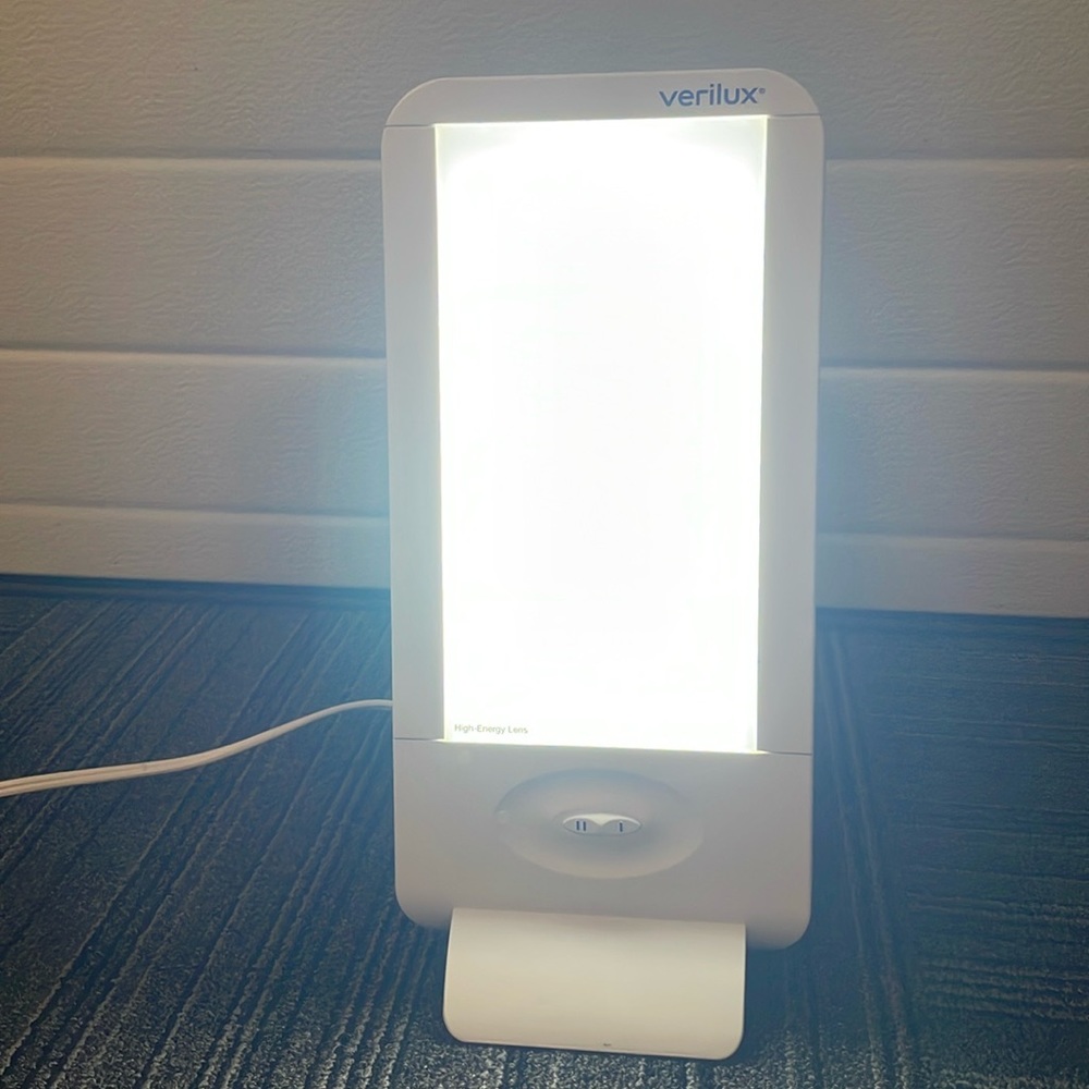 Therapy light.  Full-Size-UV-Free.  Bright White Light with 10,000 Lux,